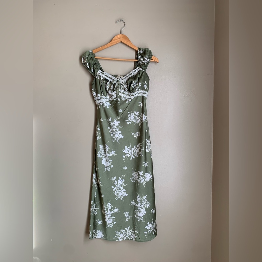Y2K Babydoll Floral Satin Dress Med Green White Slip Romantic Sacred Hearts
